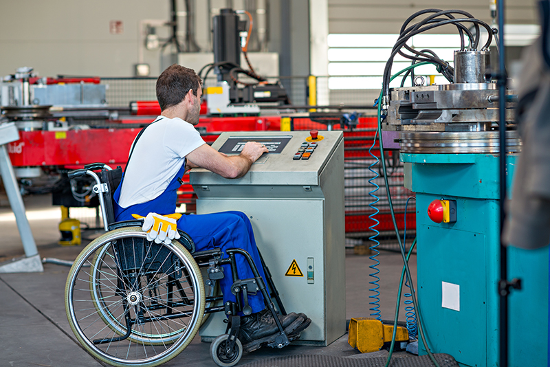 Worker DISCAdobeStock 151701442 w